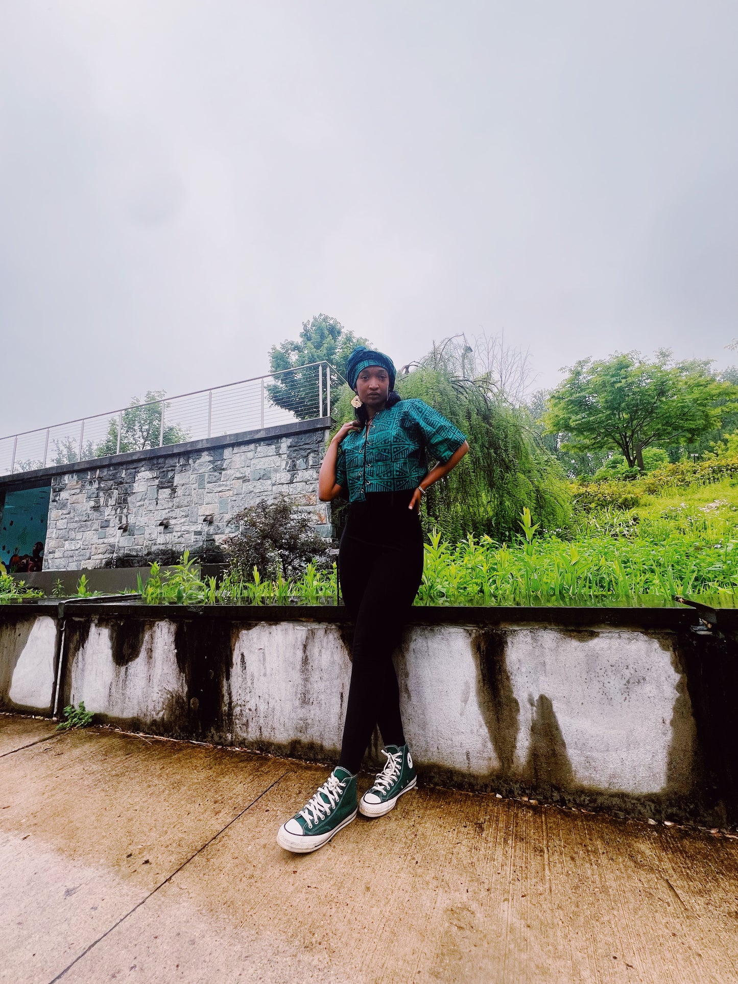 Yeye’s Indigo SS24 Crop w Matching Headwrap Included