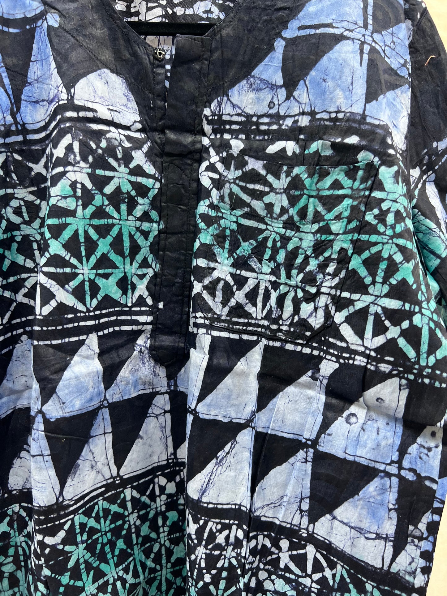 Yeye’s Indigo Unisex Top