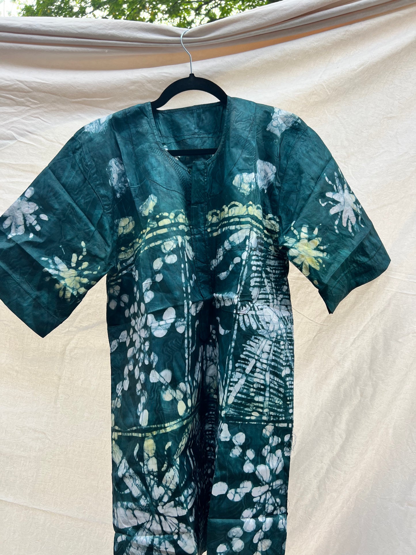 Yeye’s Indigo Unisex Top