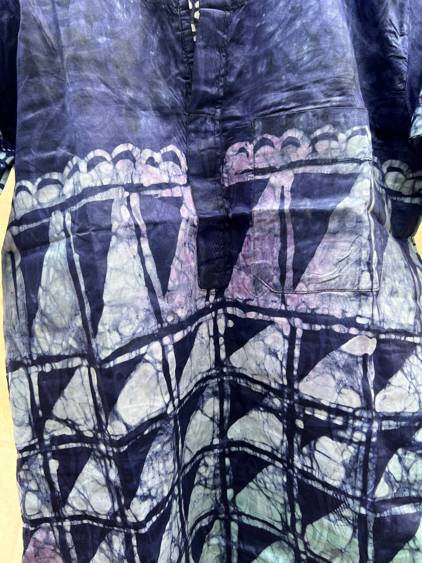 Yeye’s Indigo Unisex Top