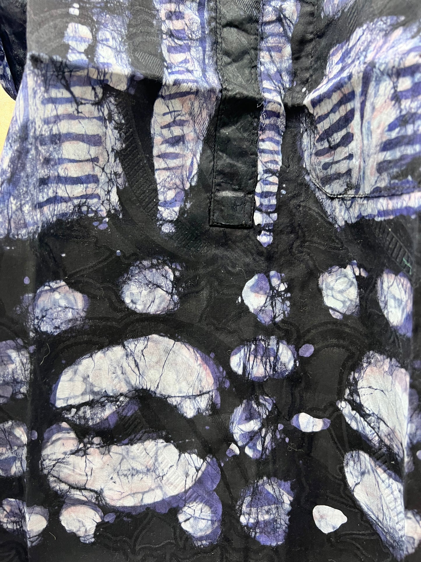 Yeye’s Indigo Unisex Top