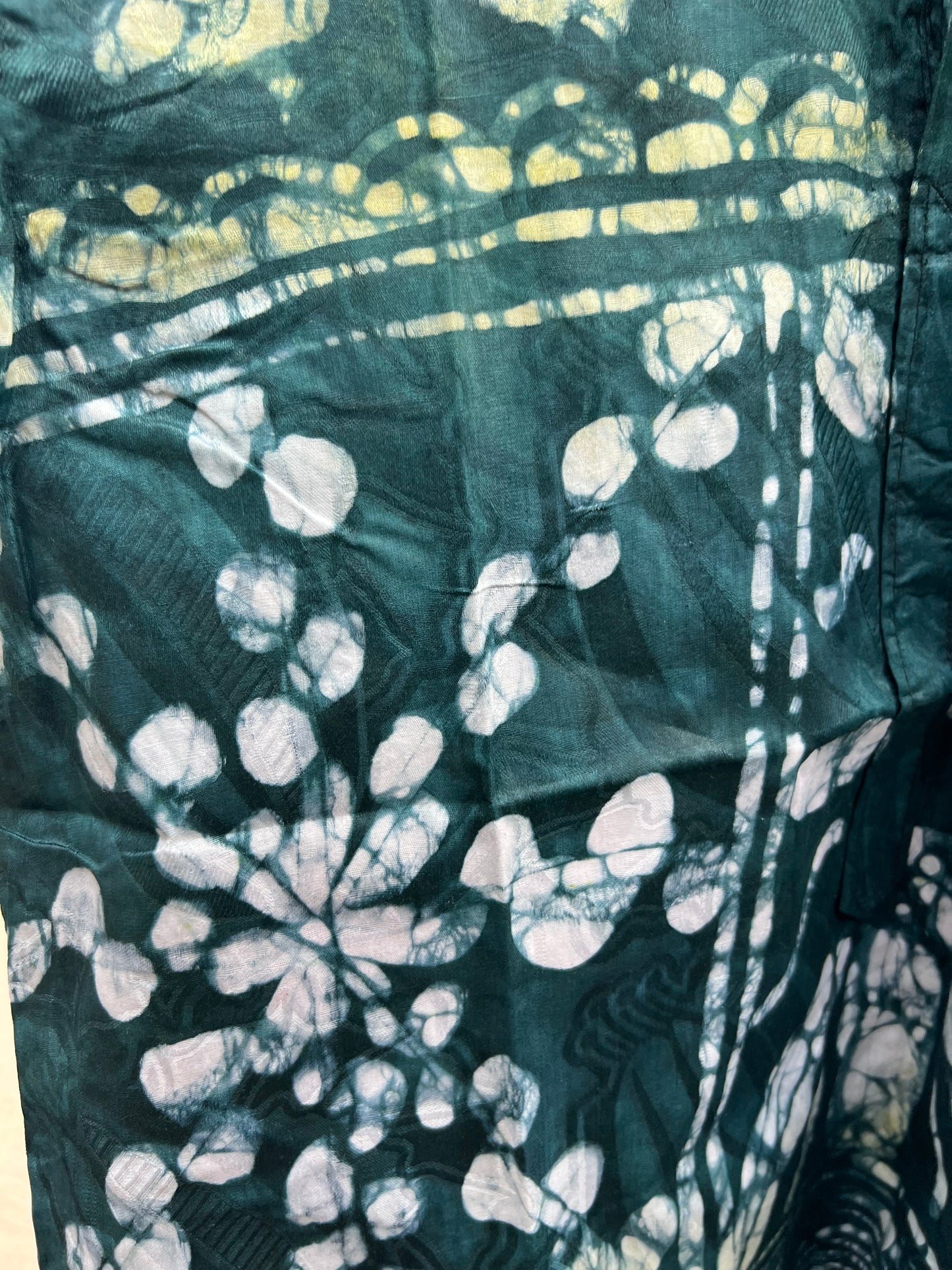 Yeye’s Indigo Unisex Top