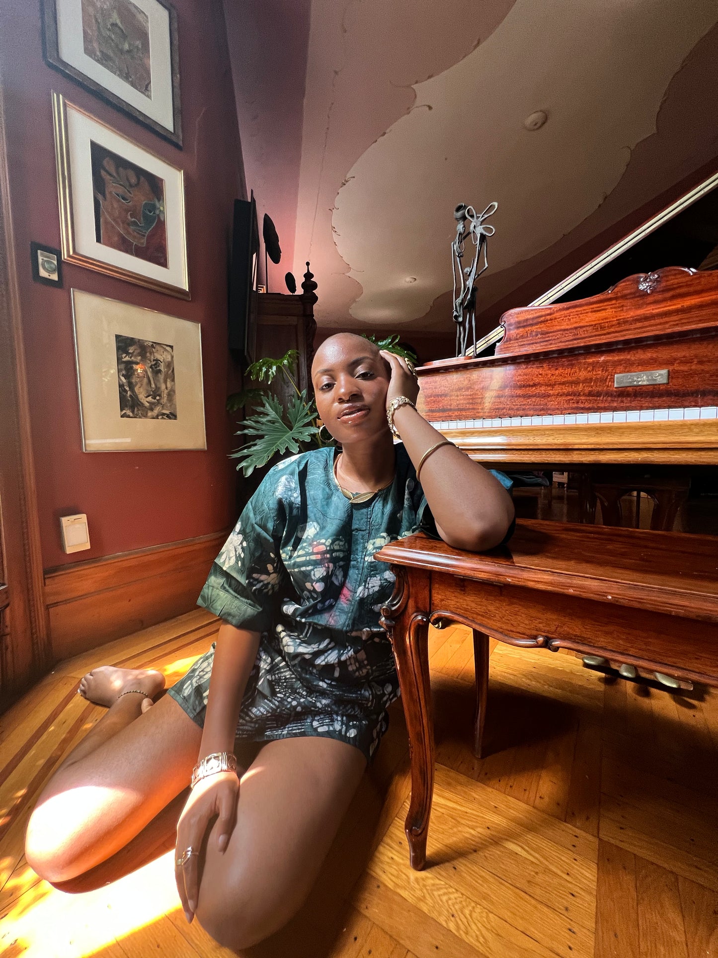 Yeye’s Indigo Unisex Top