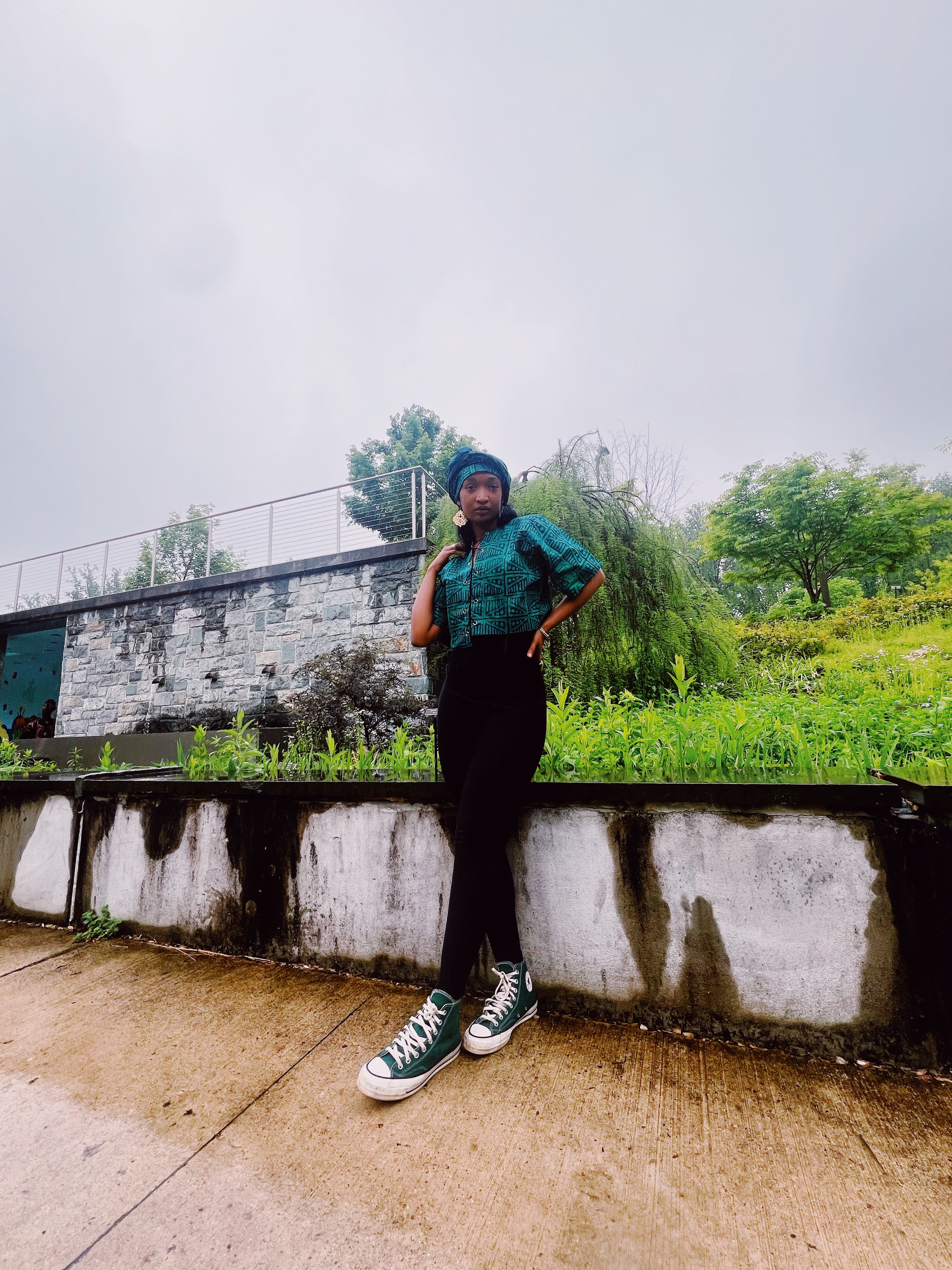 Yeye’s Indigo SS24 Crop w Matching Headwrap Included