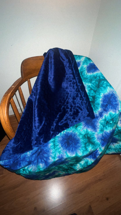 Yeye’s Indigo Fuzzy Throw