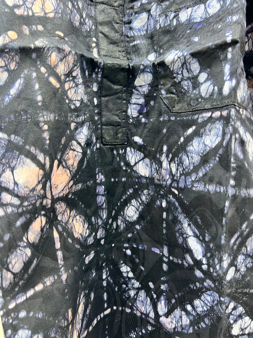 Yeye’s Indigo Unisex Top