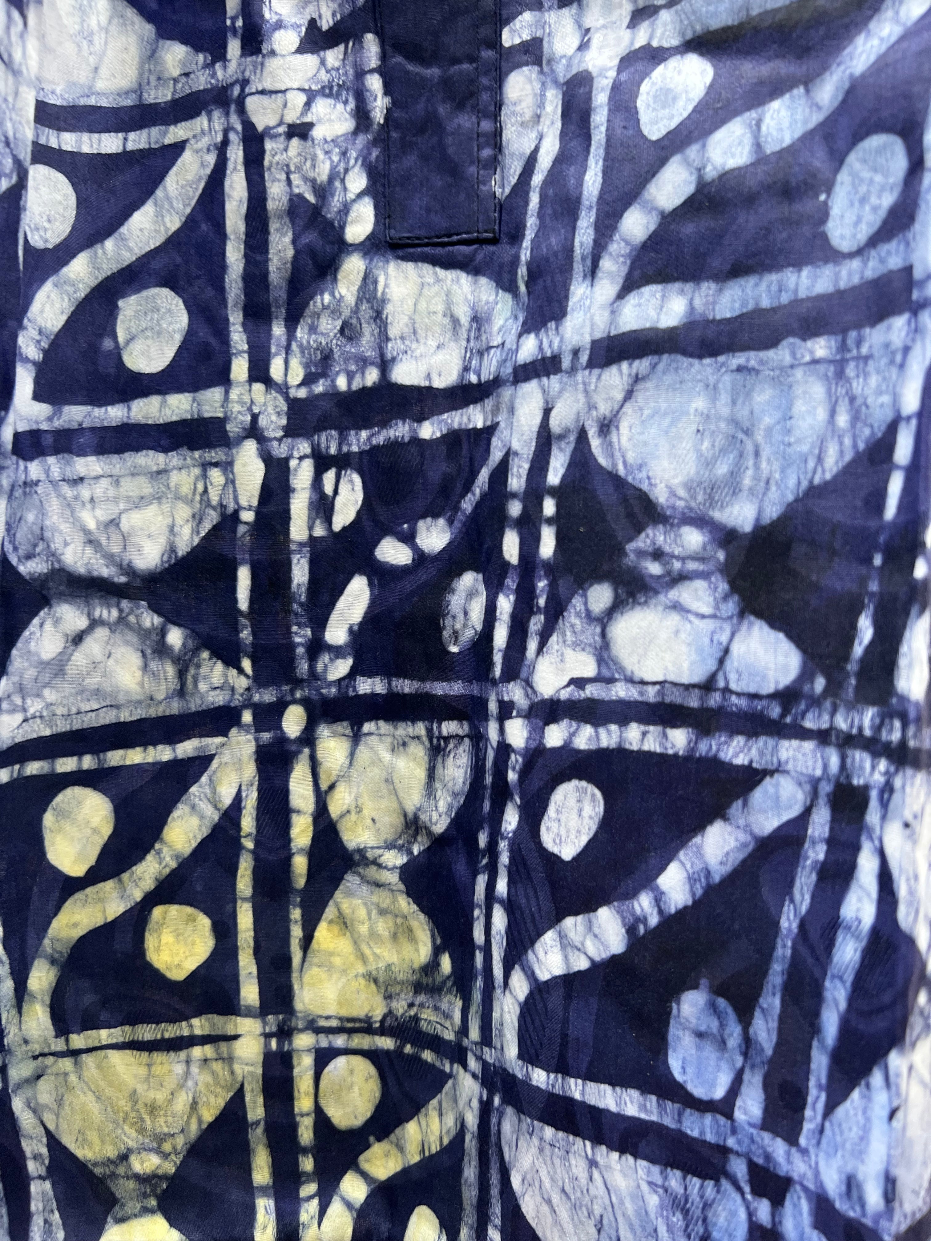 Yeye’s Indigo Unisex Top
